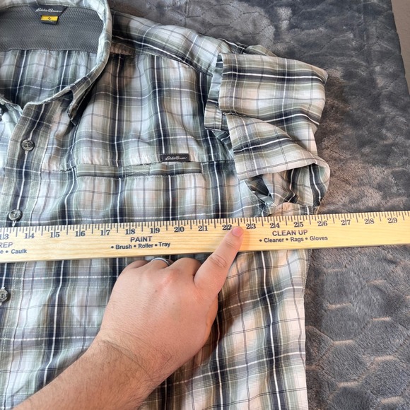 Eddie Bauer Mens XL Green Plaid Short Sleeve Hiking Fishing Button Down Shirt - Picture 5 of 8